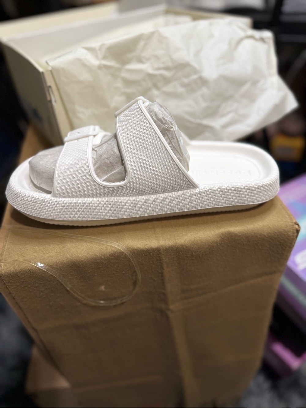 Women’s White Slide Sandals - Sleek Everyday Comfort